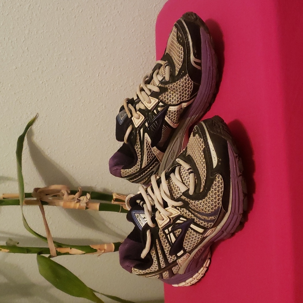 Brooks Adrenaline GTS 12